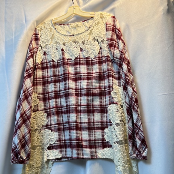 Plaid and Lace top - Picture 4 of 8